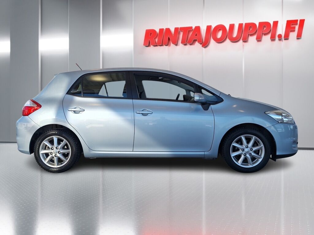 Toyota Auris 2011 Sininen