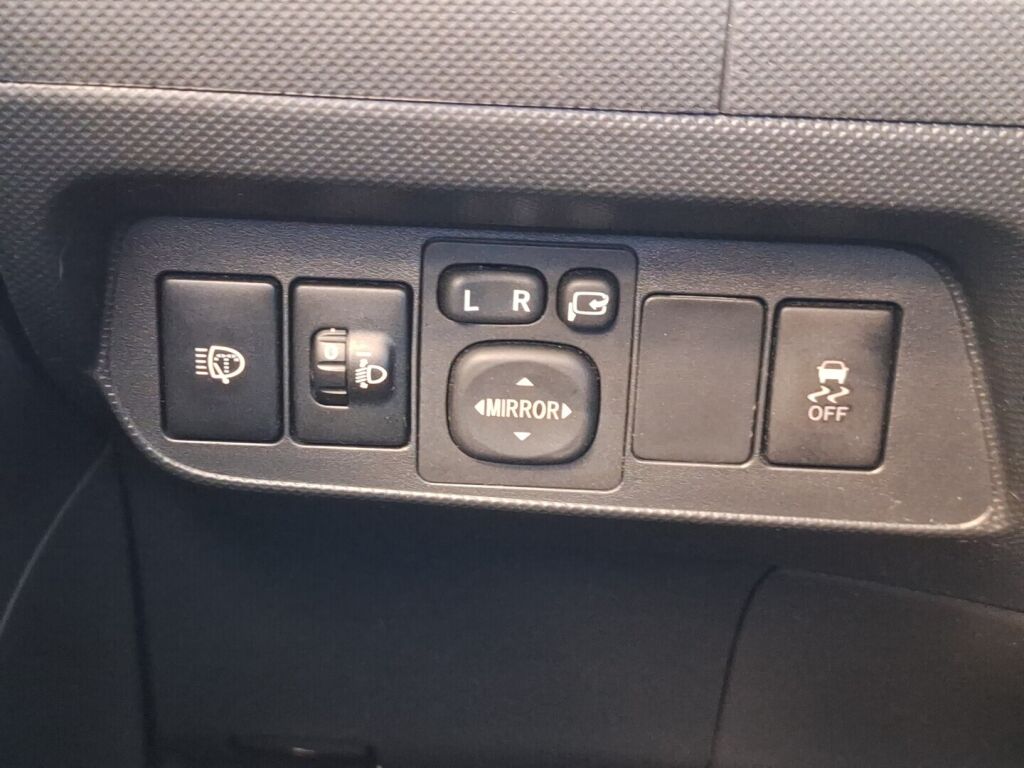 Toyota Auris 2011 Sininen