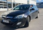 Opel Astra 2011 Musta