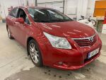 Toyota Avensis 2011 Punainen