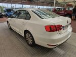 Volkswagen Jetta 2012 Valkoinen