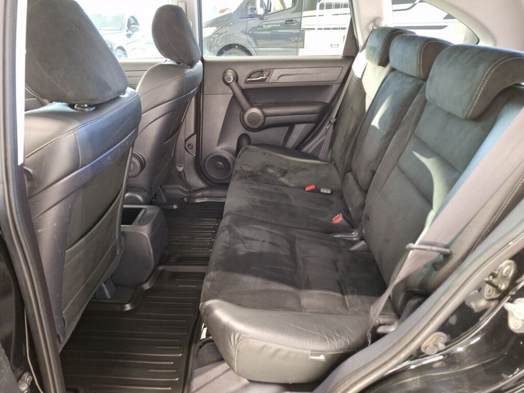 Honda CR-V 2011 Musta