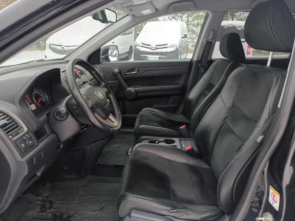 Honda CR-V 2011 Musta