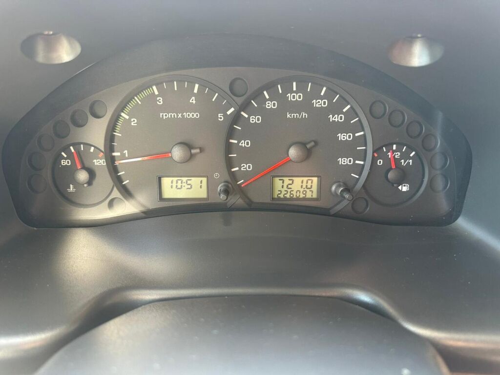 Eura mobil PROFILA P 672 SB 2005 Valkoinen