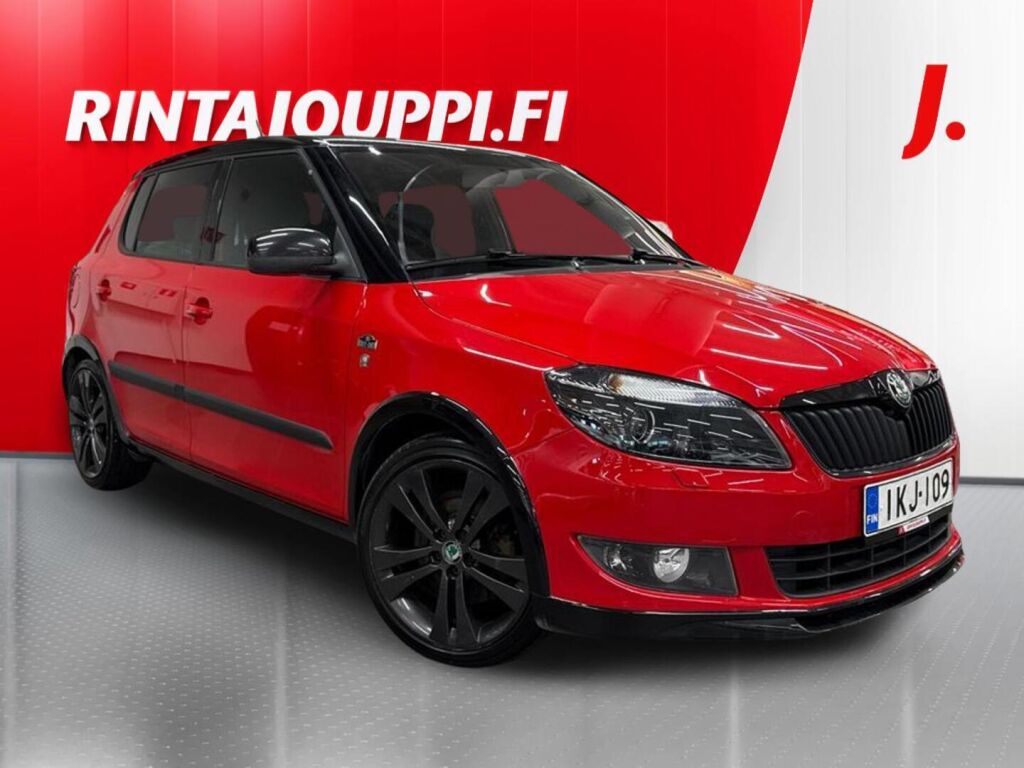 Skoda Fabia 2012 Punainen