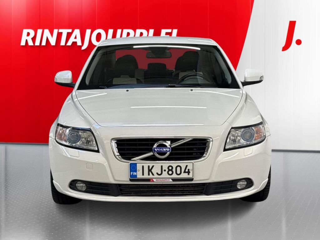 Volvo S40 2011 Valkoinen