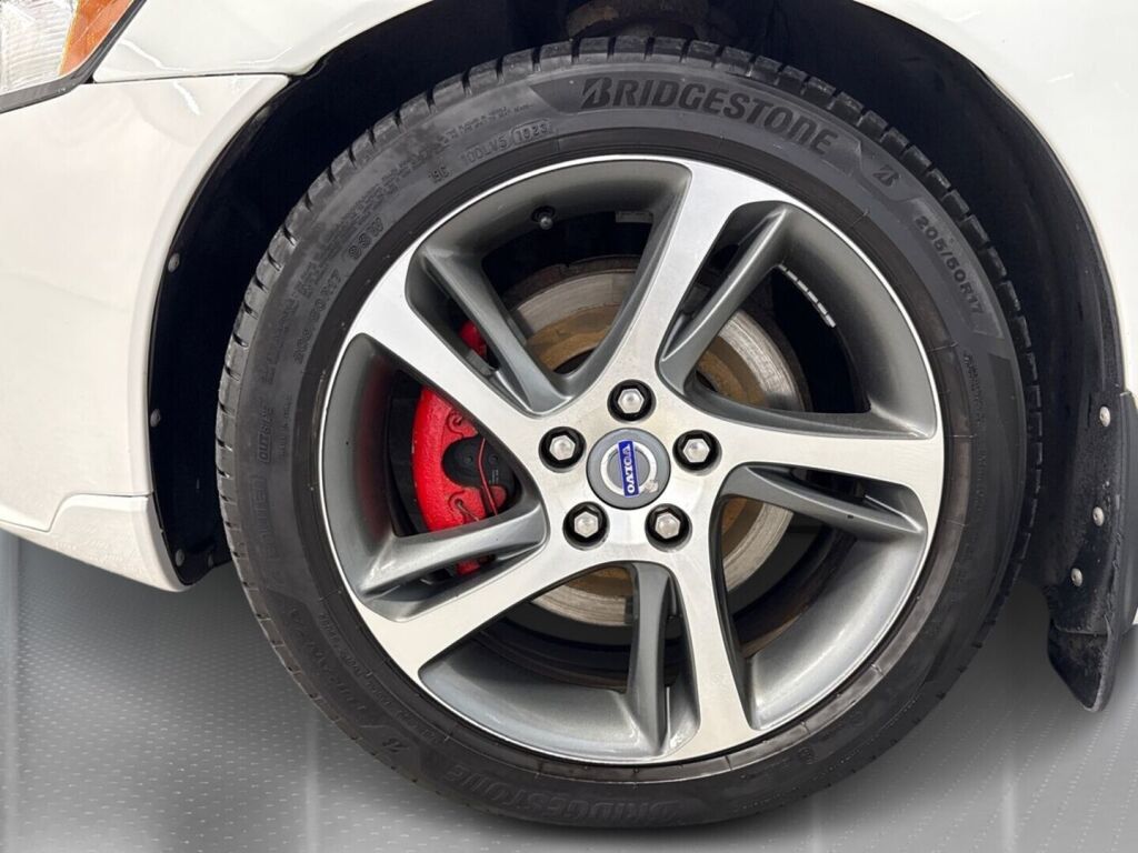 Volvo S40 2011 Valkoinen
