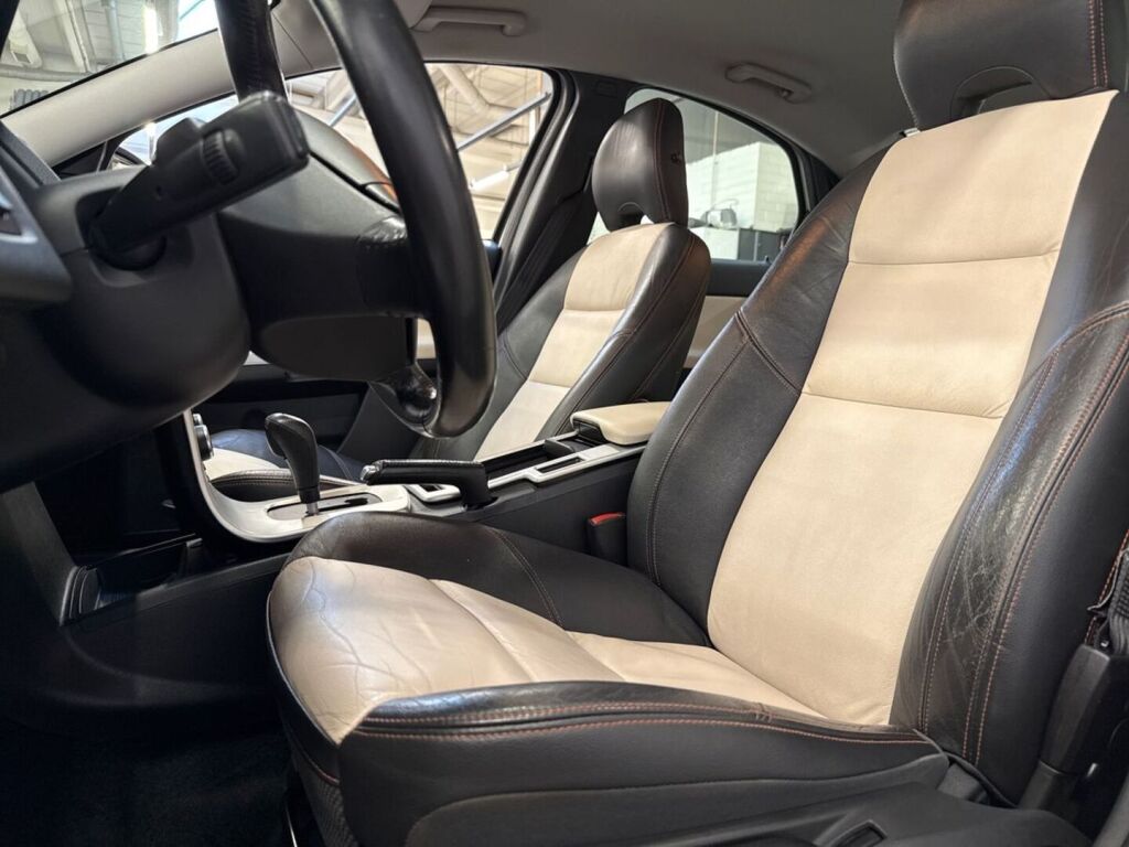 Volvo S40 2011 Valkoinen