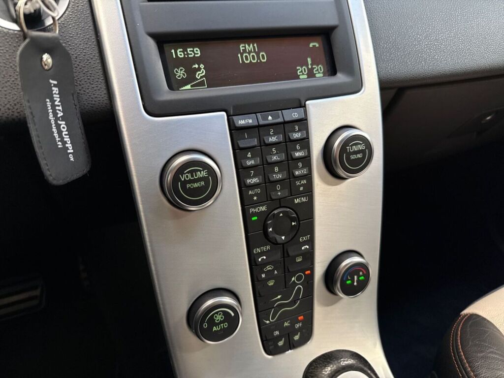 Volvo S40 2011 Valkoinen
