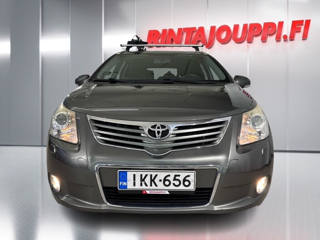 Toyota Avensis 2011 Vihreä
