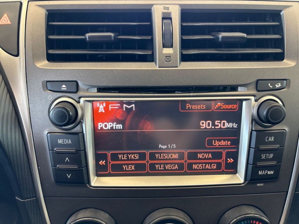 Toyota Verso-S 2011 Sininen
