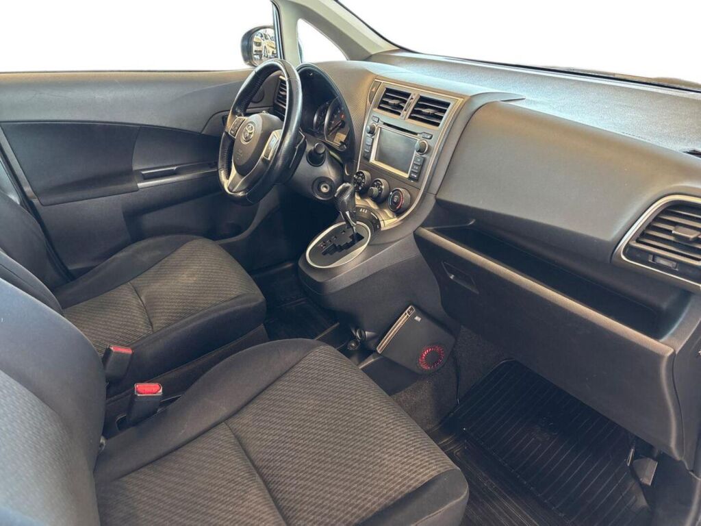 Toyota Verso-S 2011 Sininen