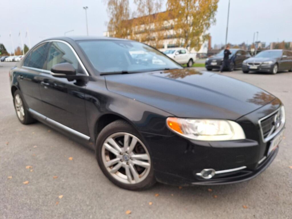 Volvo S80 2011 Musta