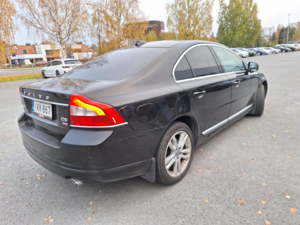 Volvo S80 2011 Musta