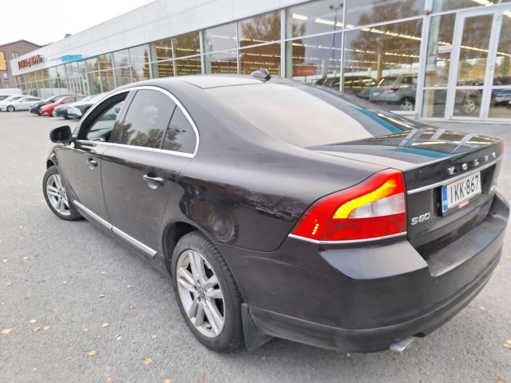 Volvo S80 2011 Musta