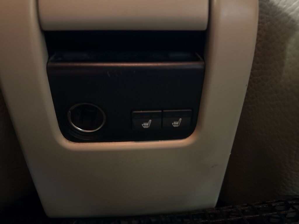 Volvo XC60 2012 Musta