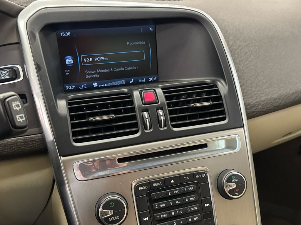 Volvo XC60 2012 Musta