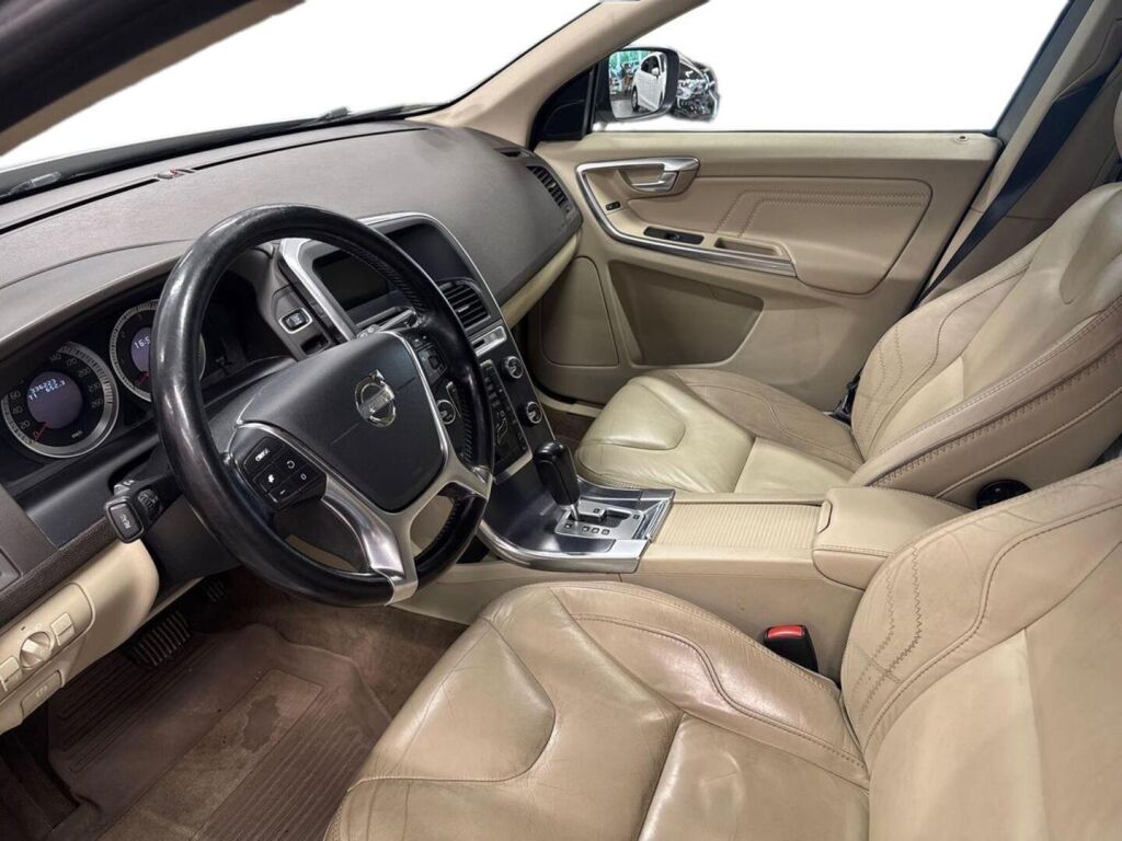 Volvo XC60 2012 Harmaa