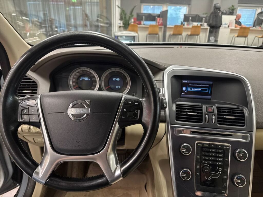 Volvo XC60 2012 Harmaa