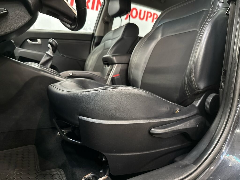 Kia Sportage 2012 Musta