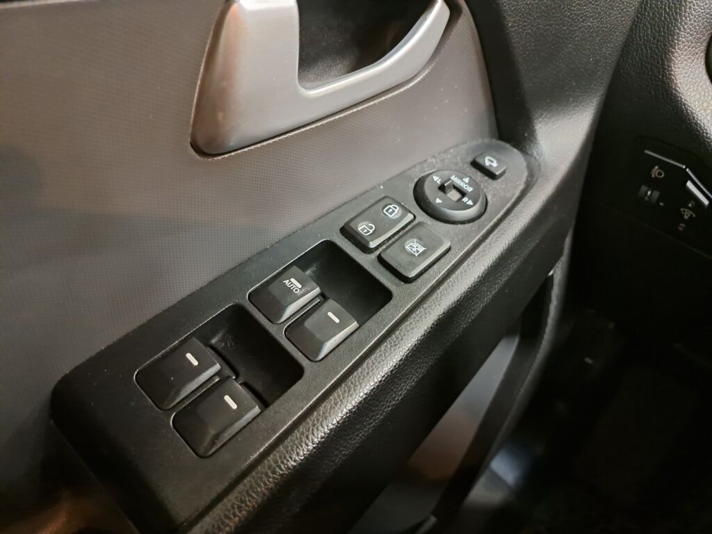 Kia Sportage 2012 Musta