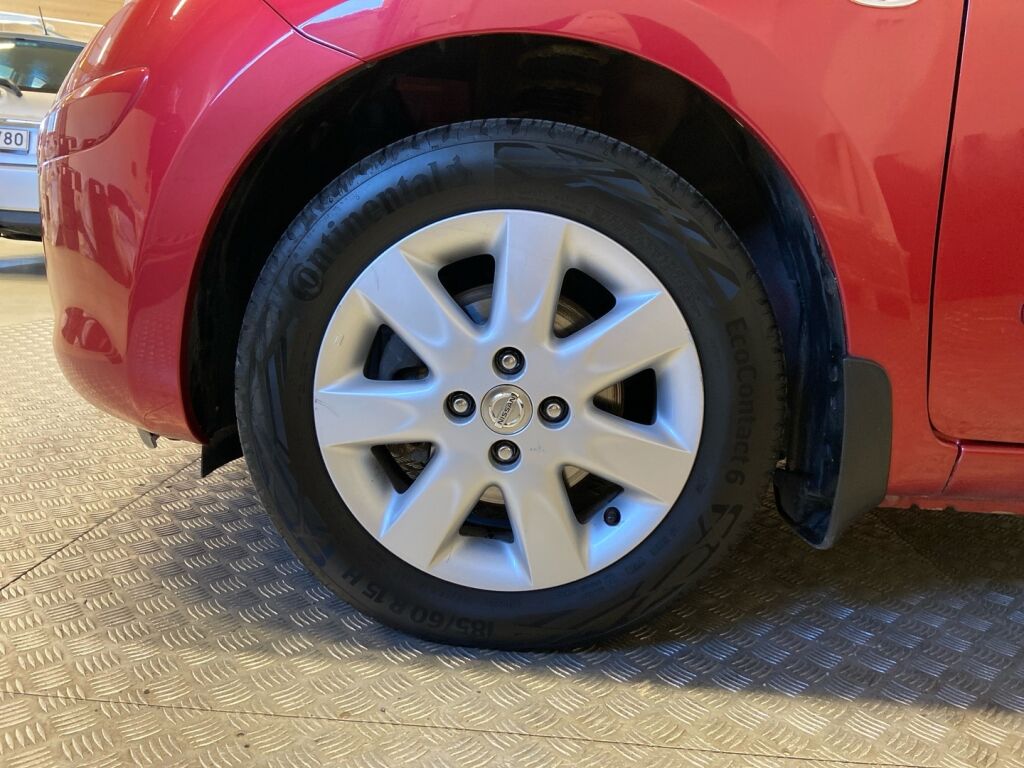 Nissan Micra 2012 Punainen