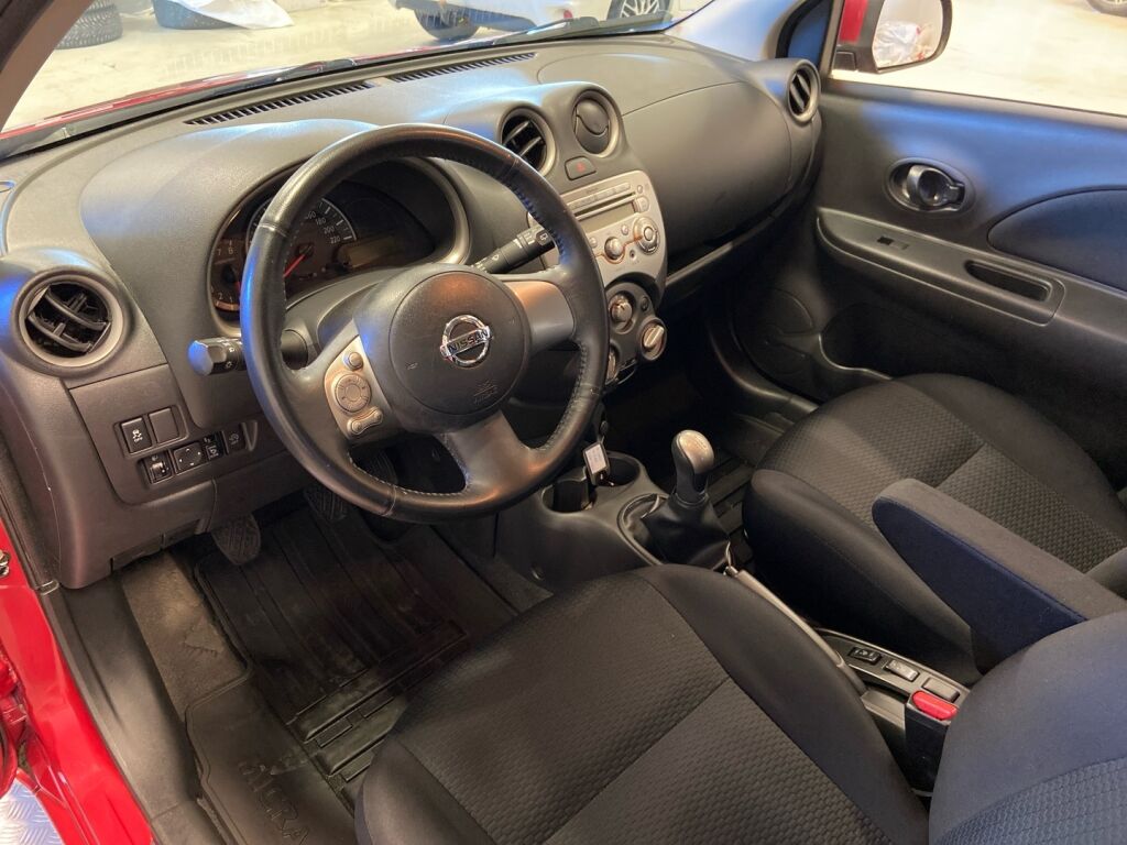 Nissan Micra 2012 Punainen
