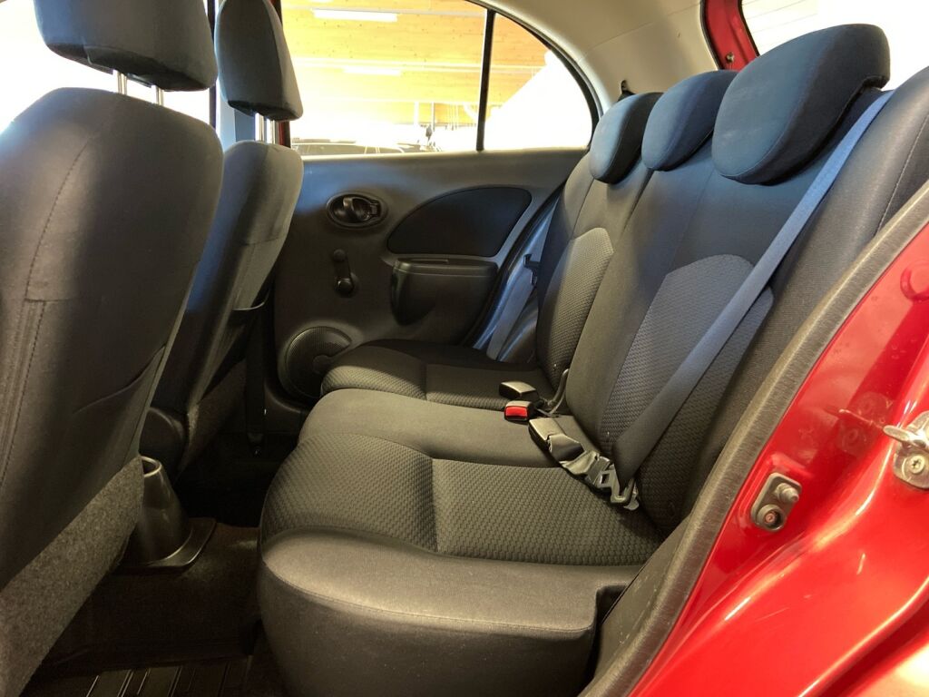 Nissan Micra 2012 Punainen
