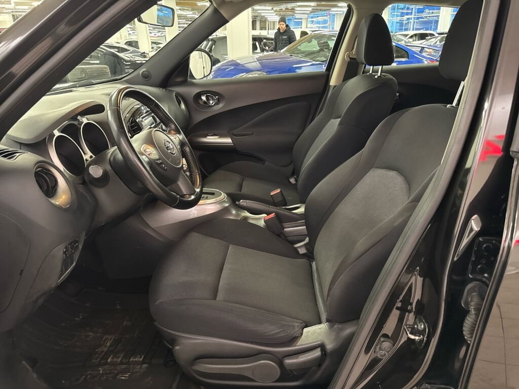 Nissan Juke 2012 Musta