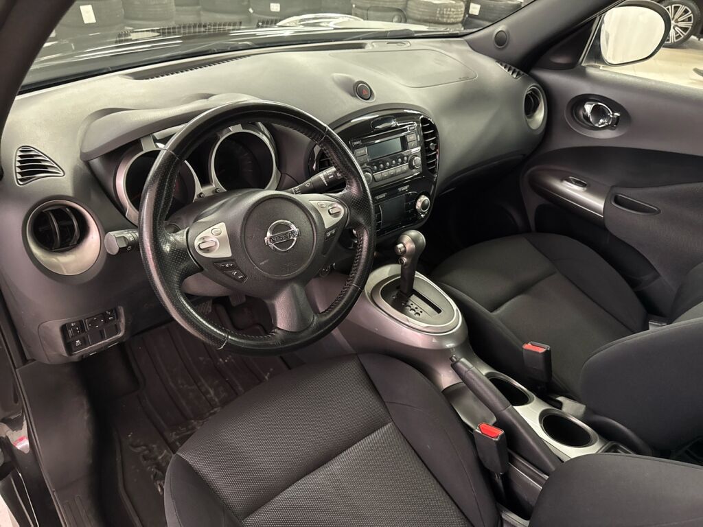 Nissan Juke 2012 Musta
