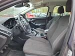 Ford Focus 2012 Ruskea (beige)