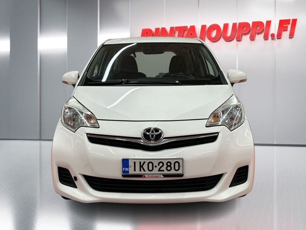 Toyota Verso-S 2012 Valkoinen