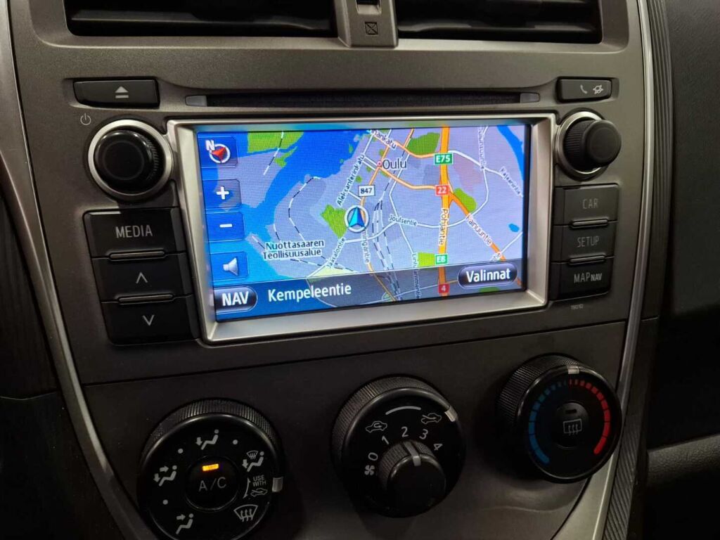 Toyota Verso-S 2012 Valkoinen