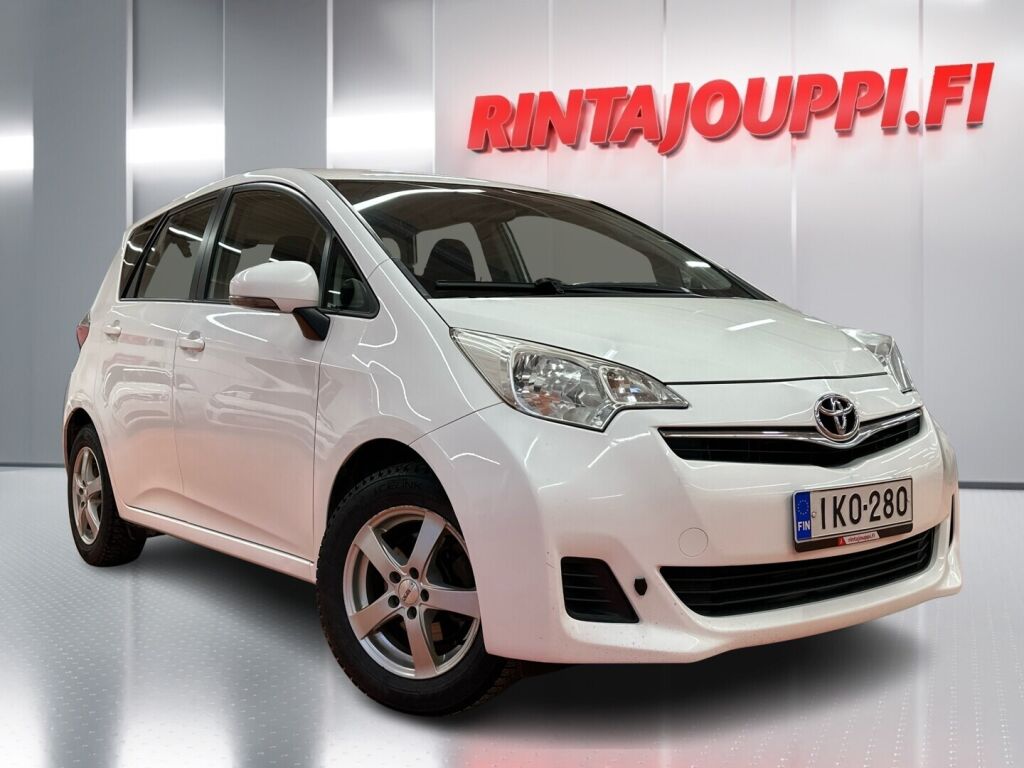 Toyota Verso-S 2012 Valkoinen