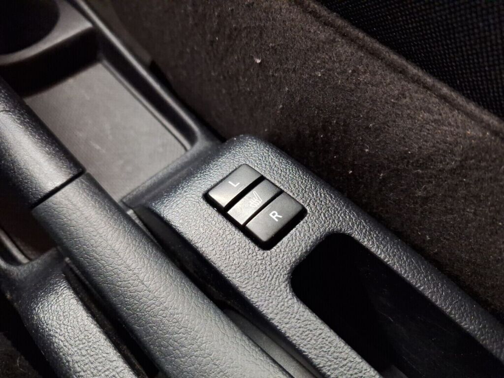 Toyota Verso-S 2012 Valkoinen