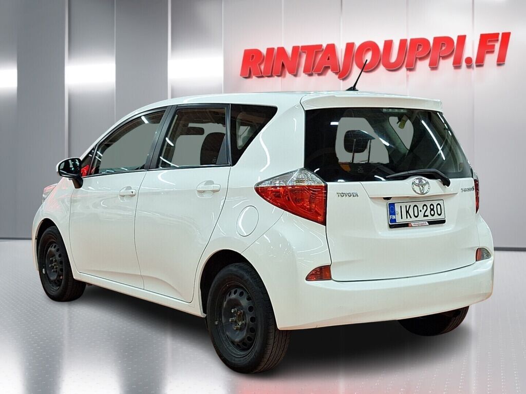 Toyota Verso-S 2012 Valkoinen