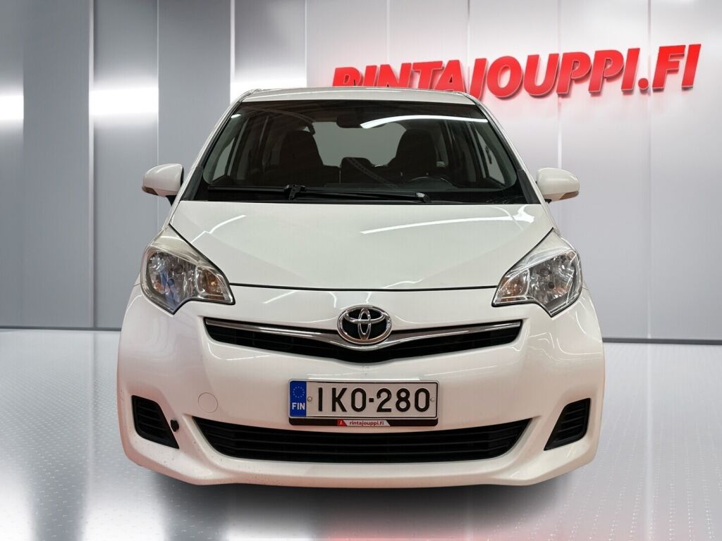 Toyota Verso-S 2012 Valkoinen