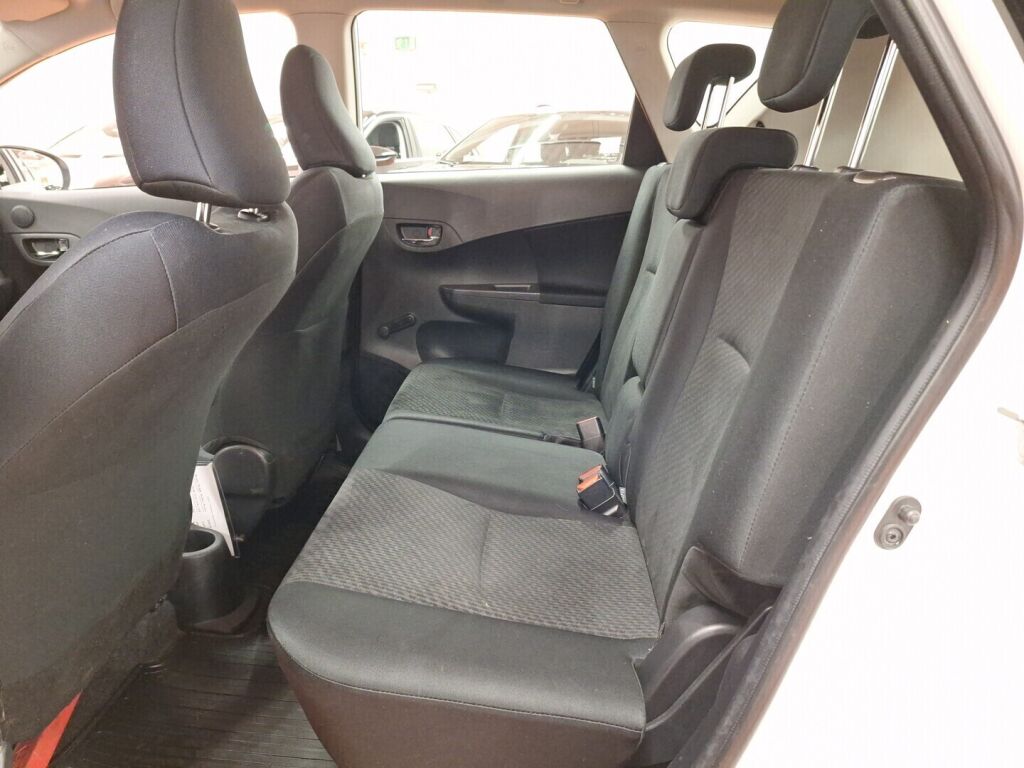 Toyota Verso-S 2012 Valkoinen