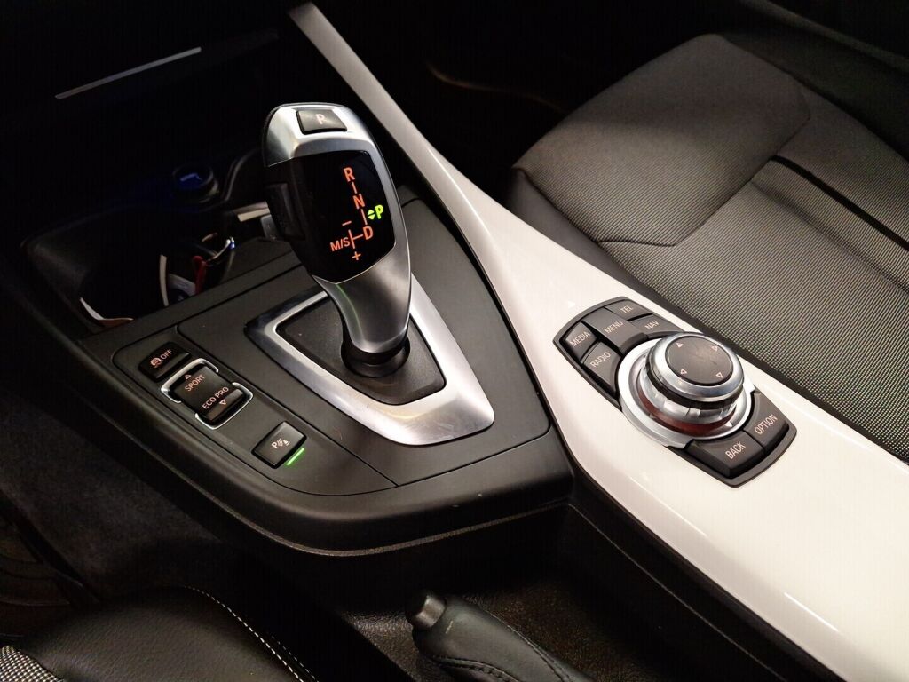 BMW 118 2013 Valkoinen