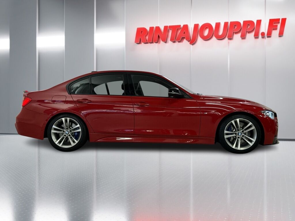 BMW 335 2013 Punainen