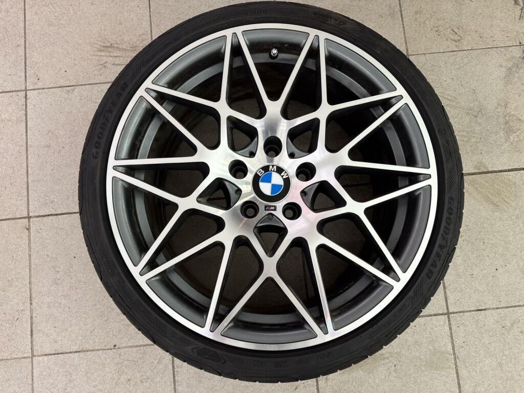 BMW 335 2013 Punainen