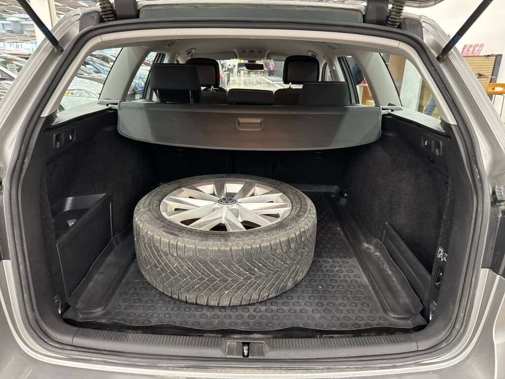Volkswagen Passat 2013 Harmaa