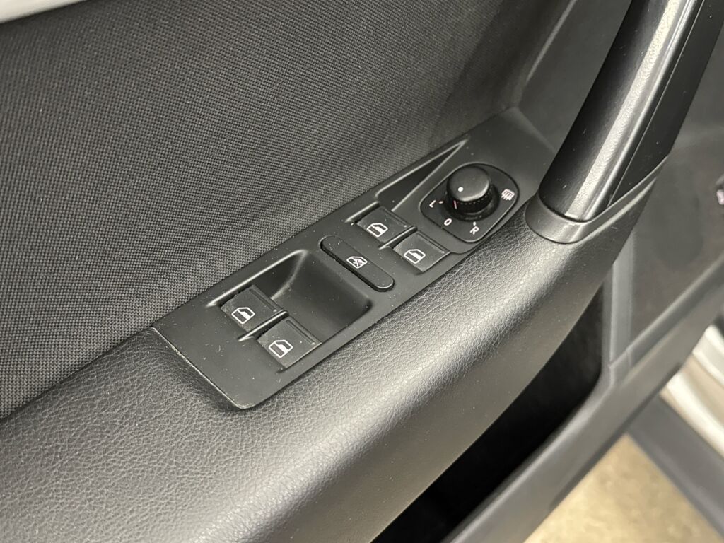 Volkswagen Passat 2013 Harmaa