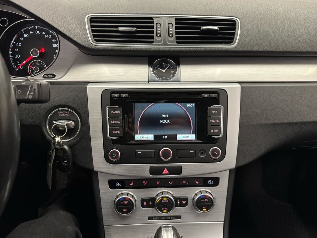 Volkswagen Passat 2013 Harmaa