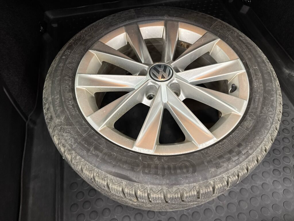 Volkswagen Passat 2013 Harmaa