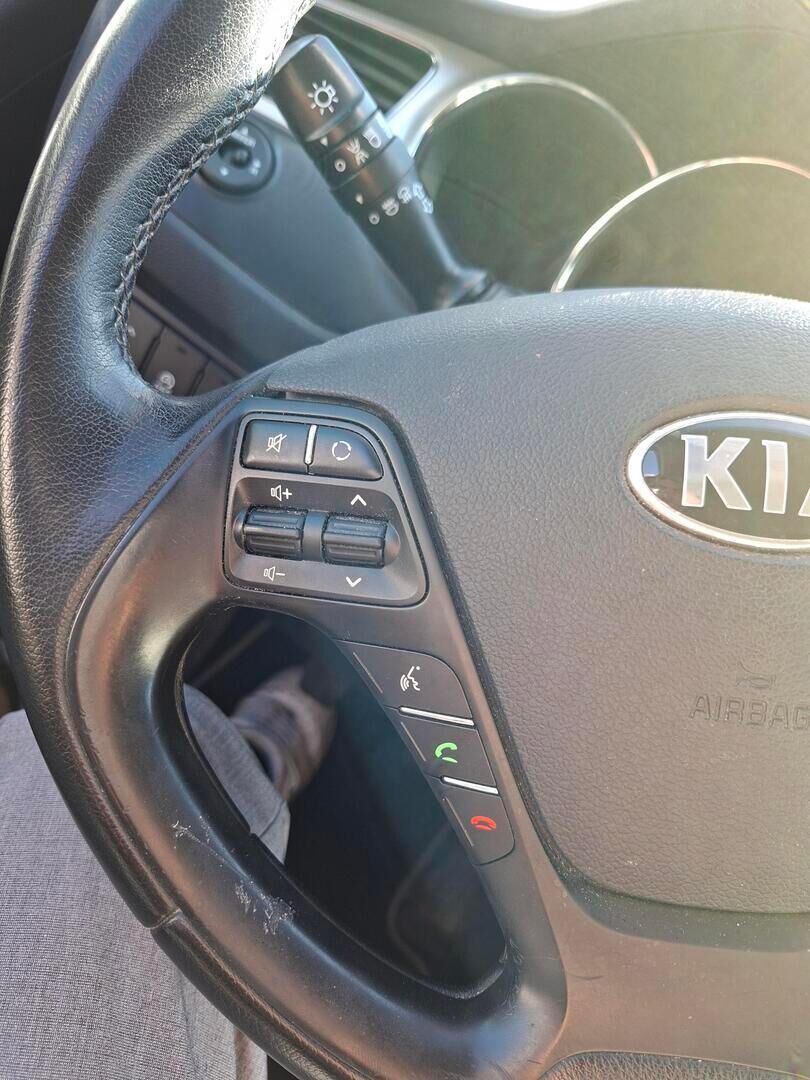 Kia Ceed 2012 Hopea