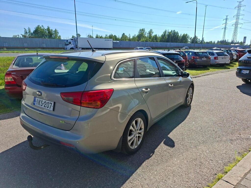 Kia Ceed 2012 Hopea