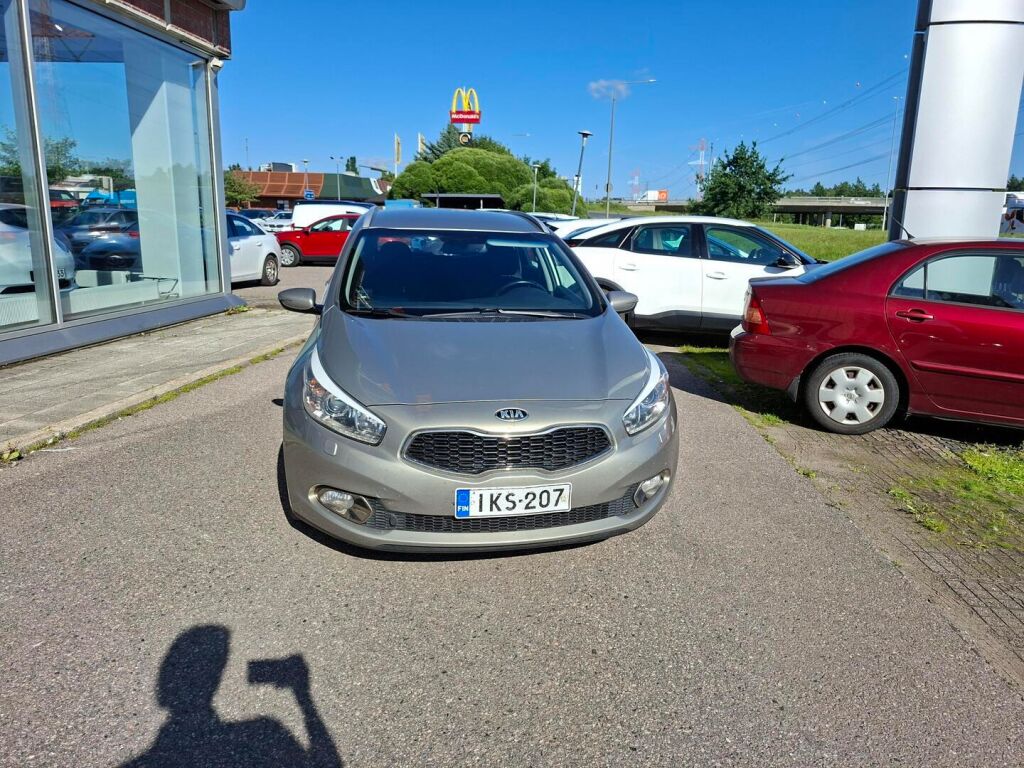 Kia Ceed 2012 Hopea