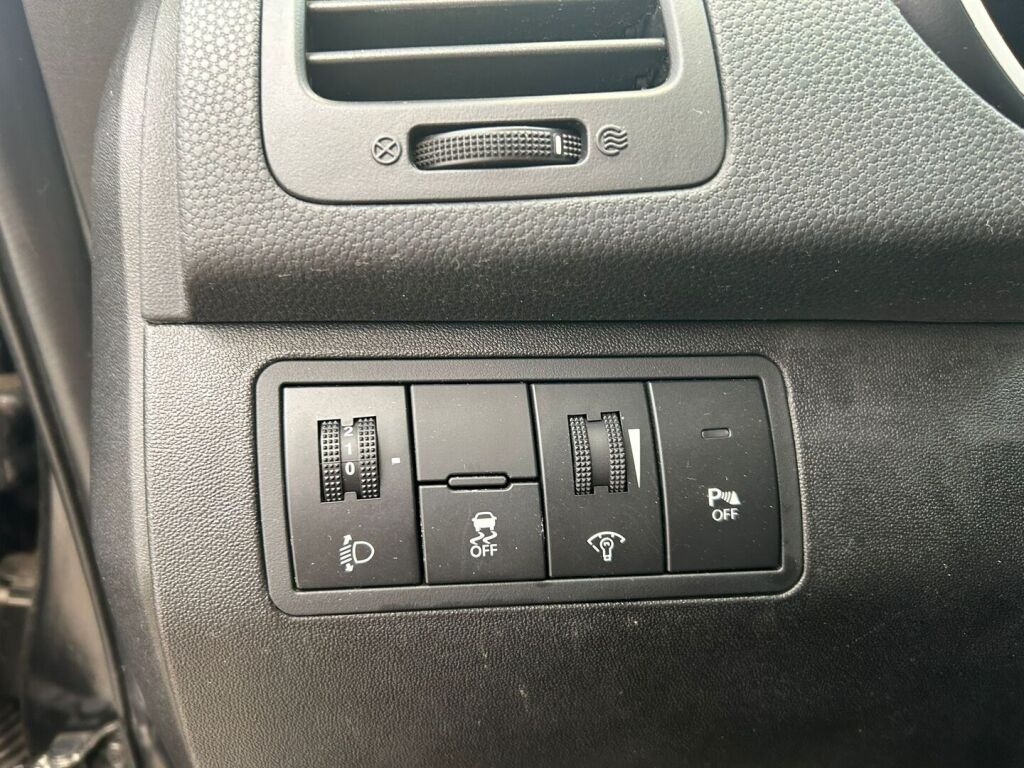 Kia Venga 2012 Musta