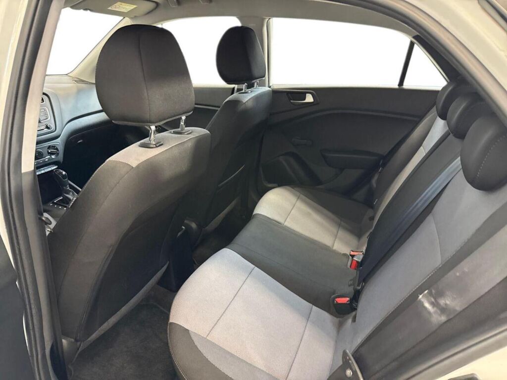 Hyundai i20 Hatchback 2019 Valkoinen